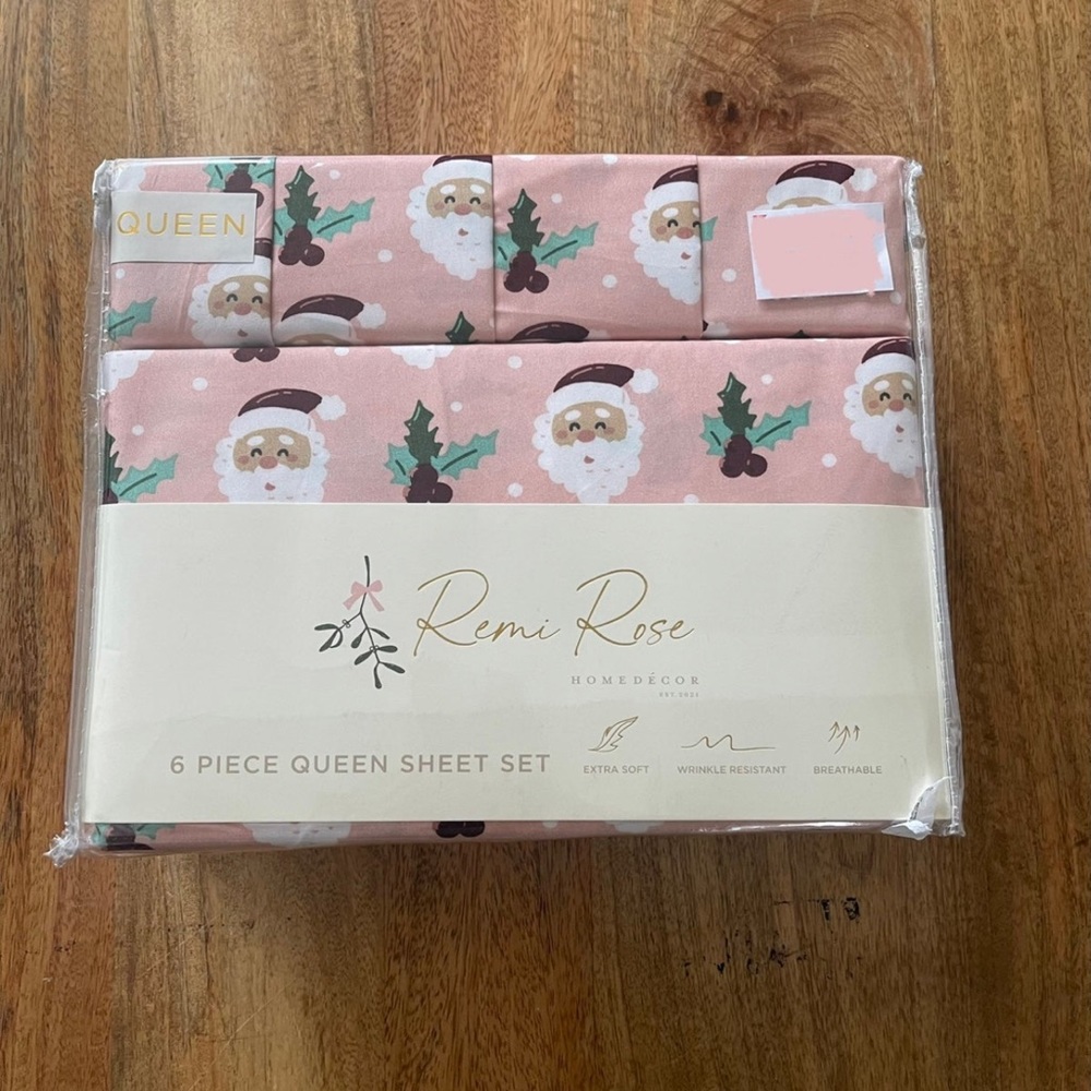 Pink Santa Claus Christmas Queen Sheet Set